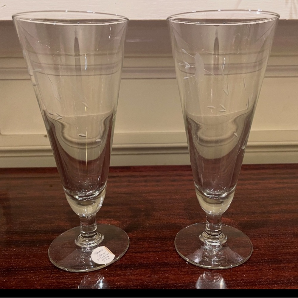 Princess House Crystal  Pilsner Glasses Set of 2.  New no box $20